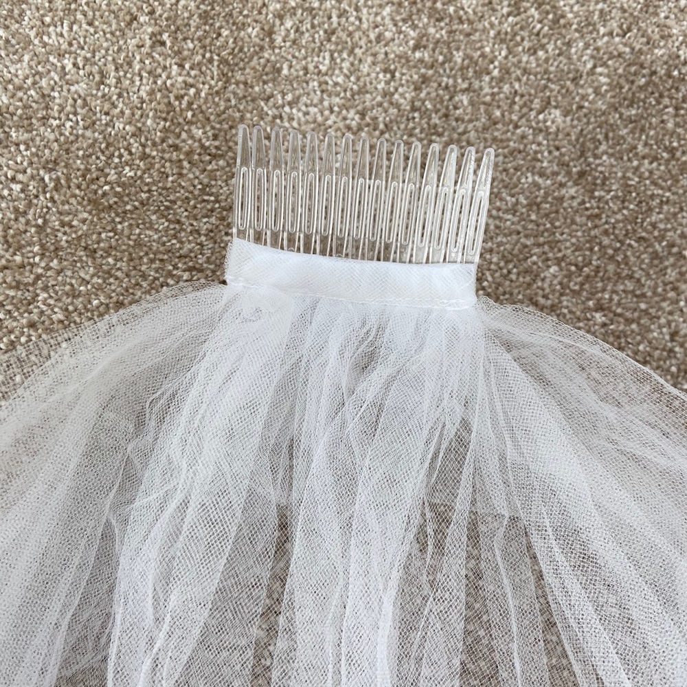 Wedding veil - Picture 2 of 3